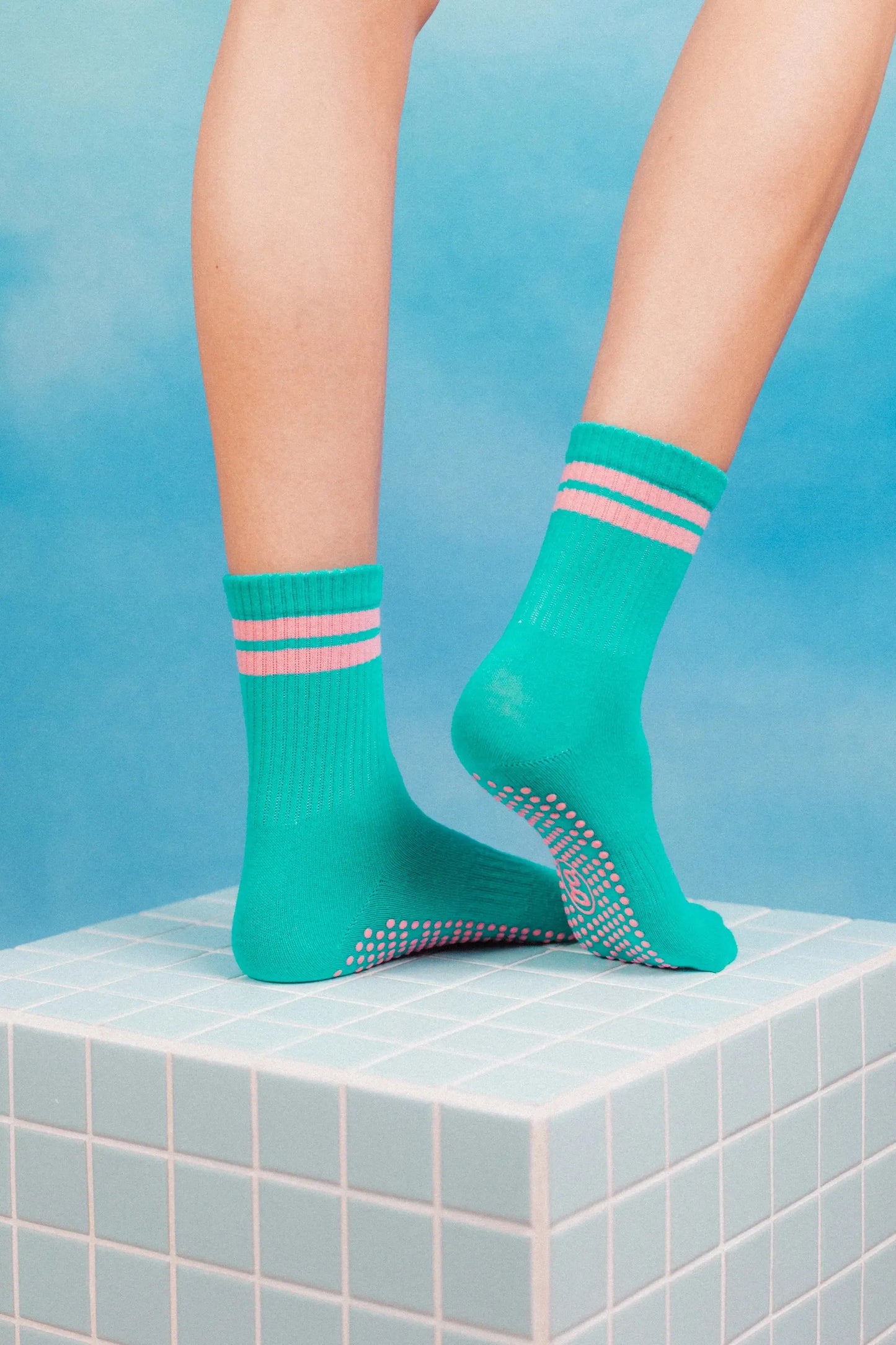 Kira GripSocks™ - Conecta con Tu Colchoneta o Reformer