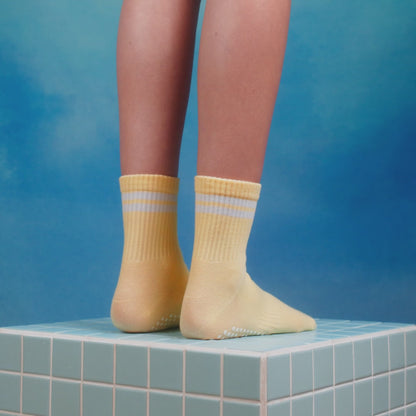 Kira GripSocks™ - Conecta con Tu Colchoneta o Reformer